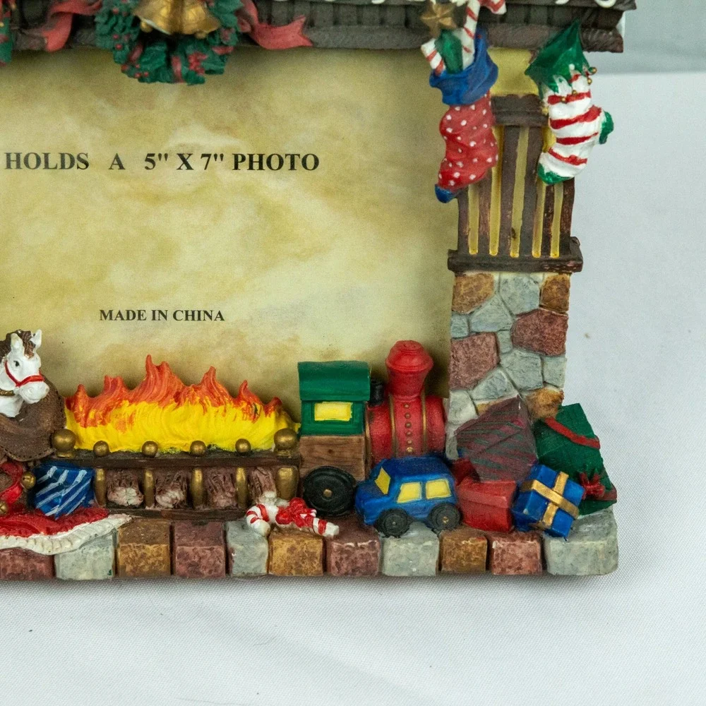 Vintage Christmas Fireplace 3D Resin Picture Frame Holiday Decor 5x7 Photo